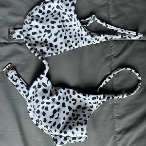 SHEIN bikini top black&white